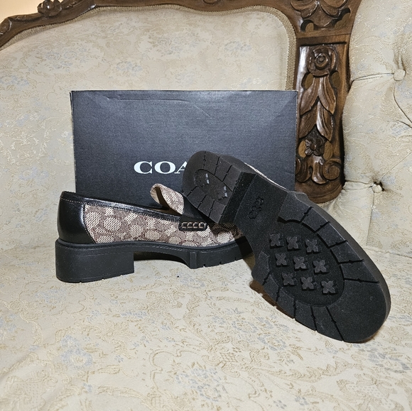 Coach Loafers - Picture 5 of 7